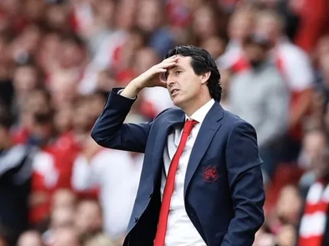 5 sai lầm chí tử của Emery khiến Arsenal ôm hận tại Anfield
