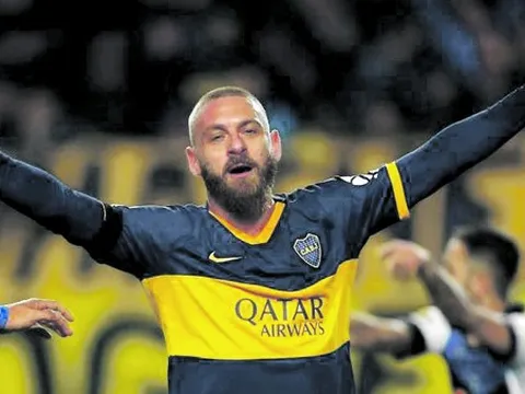 De Rossi giành cúp vô địch quốc nội đầu tiên ở tuổi 36