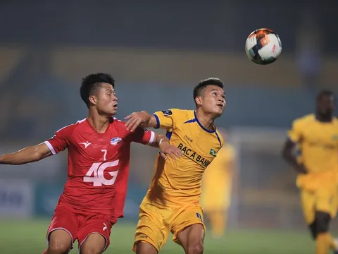 Trọng Hoàng, Ngọc Hải nhạt nhòa ngày hồi hương, Viettel ôm hận trên sân Vinh