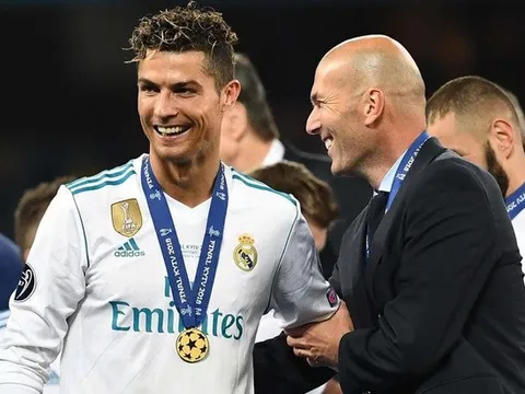 Dâng ngôi vương quốc nội cho Barca, Real bị thảm họa mùa trước gõ cửa