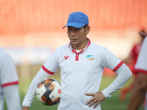 Đánh bại HAGL tại phố núi, HLV Hải Biên hết lời khen ngợi học trò