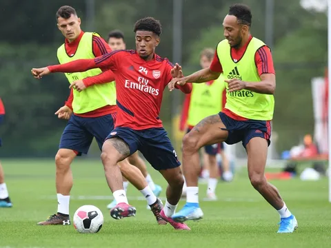 Đội hình tiêu biểu của Champions League như "cười" vào giải thưởng của FIFA