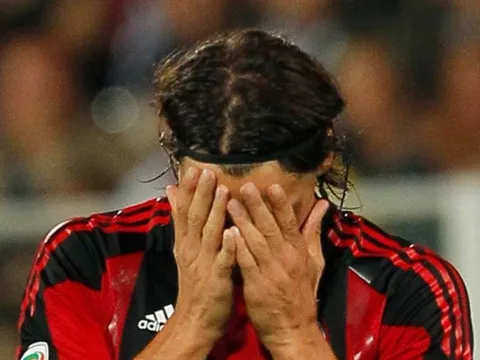 6 màn ra mắt thảm họa trong lịch sử bóng đá: Ibrahimovic và 'cú lừa' xấu hổ
