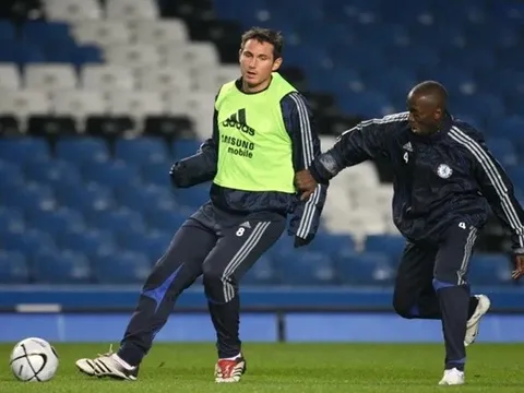 Xây dựng đế chế mới, Chelsea đưa "người không phổi" trở lại