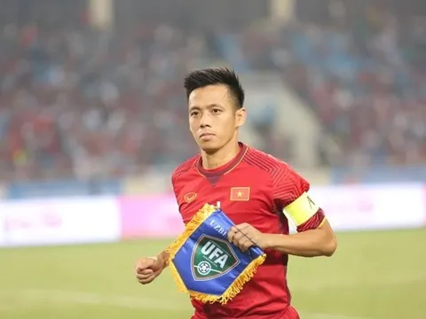 Vì sao thầy Park vẫn loại Văn Quyết, dù có phong độ cực cao?