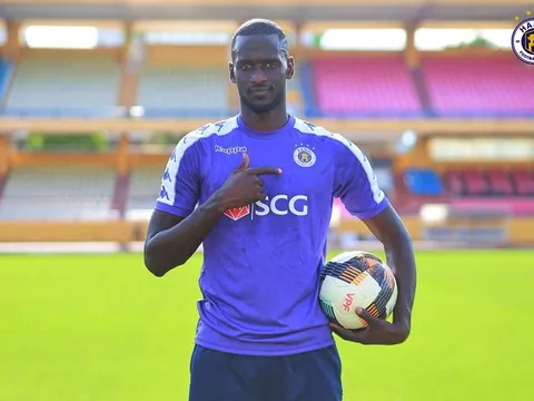 Quang Hải, Văn Hậu có đồng đội mới thay thế Oseni