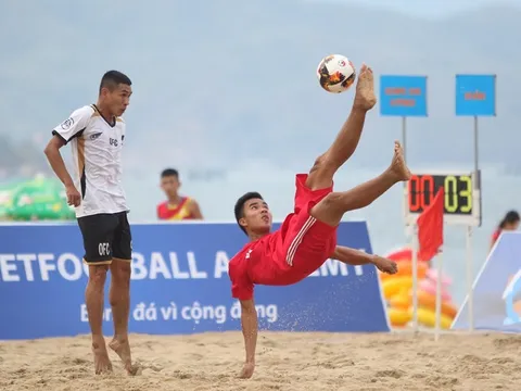 Bóng đá bãi biển 2019: Tân binh Gia Việt “cưa điểm” với nhà ĐKVĐ Khánh Hòa