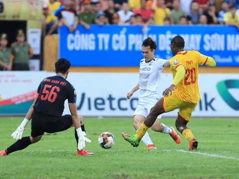 Tổng hợp vòng 19 V-League: HAGL mất điểm đáng tiếc; Hà Nội lại lên ngôi đầu
