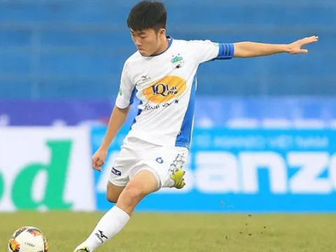 Ngày Trường trở về, nỗi buồn sân Pleiku vơi đi một nửa...