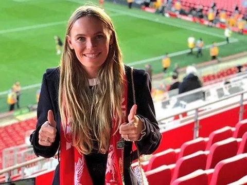 Caroline Wozniacki lên kế hoạch ăn mừng chức vô địch EPL ở Anfield