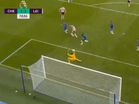 Lỡ cơ hội hạ Chelsea, sao Leicester bị trù ẻo khó tin