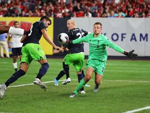 Nếu 'bể kèo' mượn Henderson, tân binh Premier League sẽ nhắm Mignolet