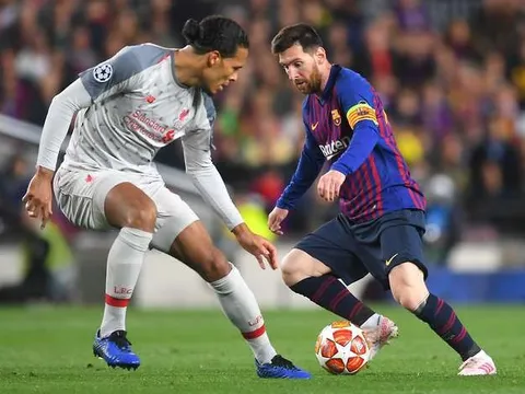 CĐV Liverpool: 'Sao lại lấy video Messi ghi bàn để so sánh với Van Dijk?