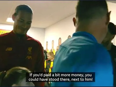 'Nếu em chi nhiều tiền hơn, em đã có thể đứng đó, cạnh Van Dijk'