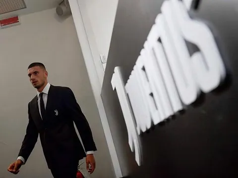 Merih Demiral: Câu chuyện rơi nước mắt về số áo 'ít đụng hàng' tại Juve