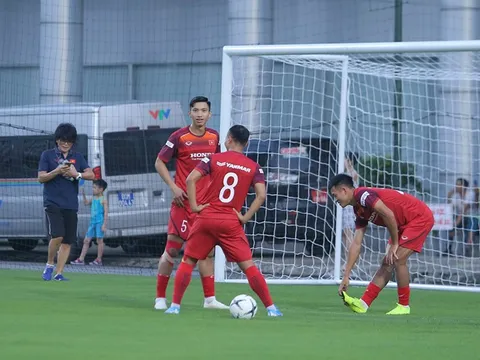Điểm tên 5 "thương binh" của ĐT Việt Nam trong buổi tập đầu tiên