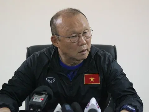 Văn Hậu sang châu Âu, HLV Park Hang-seo yêu cầu VFF vào cuộc khẩn cấp
