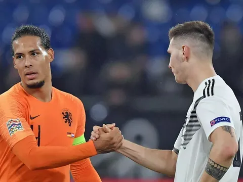 Van Dijk bất ngờ ca ngợi một trung vệ, không phải Maguire