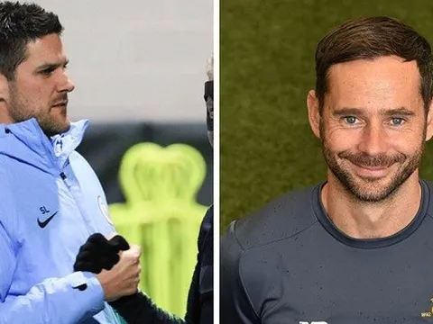 Chuẩn bị chia tay bác sĩ, Liverpool chèo kéo nhân viên Man City