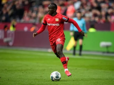 6 tài năng trẻ ngoài top 3 Bundesliga đáng xem nhất: Kroos và Vidal mới