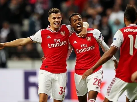 5 điểm nhấn Frankfurt 0-3 Arsenal: Thắng trong âu lo; Sân khấu của "hiện tượng"