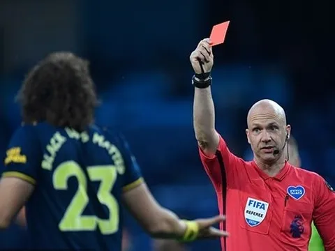 Người đại diện xác nhận, tương lai David Luiz sắp được định đoạt