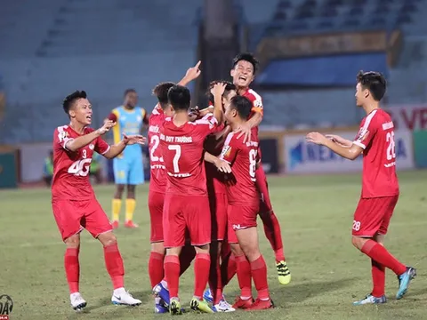 Trọng Đại ghi điểm giúp Viettel có chiến thắng trước Sanna Khánh Hòa