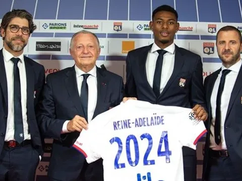 Tại sao tân binh của Lyon có thể khiến Arsenal tiếc nuối như Gnabry?