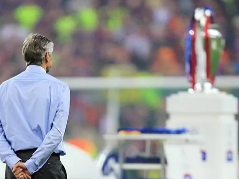 Wenger: "Nếu có VAR, chúng tôi đã thay đổi lịch sử Arsenal"