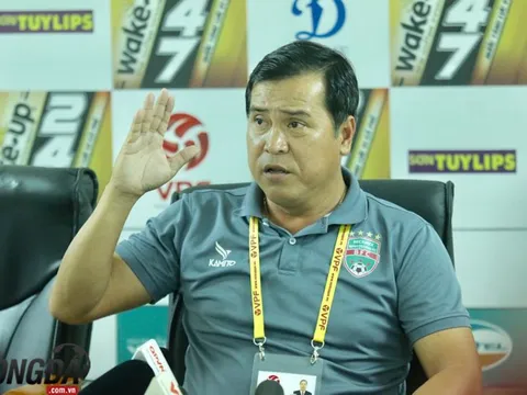 HLV trưởng B.Bình Dương nói gì sau pha tranh cãi ở cuối trận với Viettel?