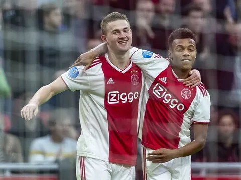 'Tốt nhất là De Ligt nên ở lại Ajax'