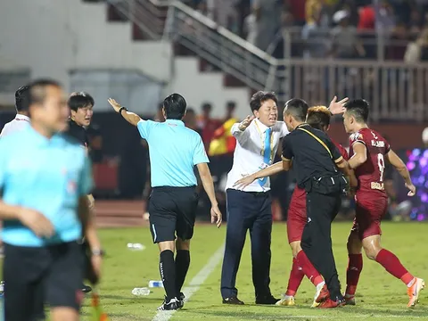 Cưa điểm với Hà Nội, duy trì ngôi nhất bảng TP.HCM nhận thưởng vượt khung