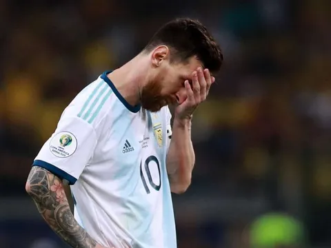 10 cầu thủ nhiều danh hiệu nhất: Messi không phải số 1, Ronaldo mất tích