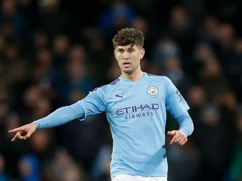John Stones có phải là lời giải cho bài toán phòng ngự của Arsenal?