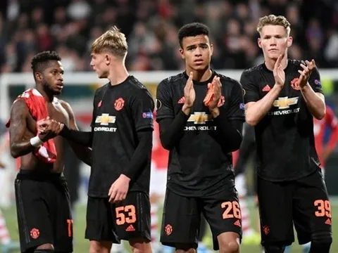 8 'thành phẩm' lò Carrington xuất trận, Man Utd ung dung tiếp LASK?