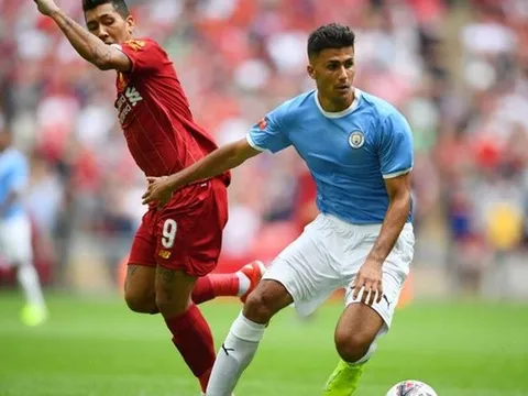 Xuất hiện đúng thời điểm, đến cả FIFA cũng "phù hộ" cho tân binh của Man City