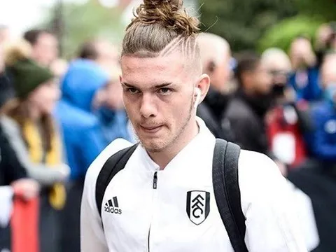 NÓNG! Sao trẻ đăng hình, Liverpool đã rất gần tân binh thứ 2