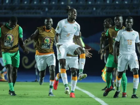 Bờ Biển Ngà vào tứ kết CAN 2019, Unai Emery là người sốt ruột nhất