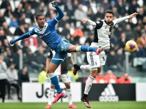 Quái thú Atletico Madrid và tháng 8 trọng đại