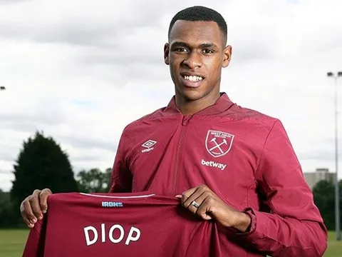 Issa Diop - Giải pháp cho chiều sâu 'xe bus' của Jose Mourinho