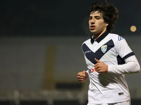 Vụ Sandro Tonali: Vì thái độ từ thượng tầng, Barca có nguy cơ thất thế