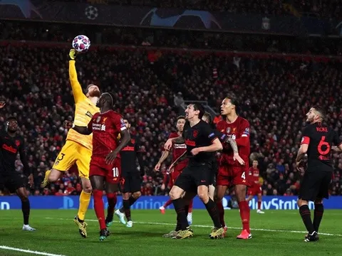 9 'siêu thủ môn' khiến châu Âu chao đảo: 'Ác mộng' Liverpool; Courtois số 1