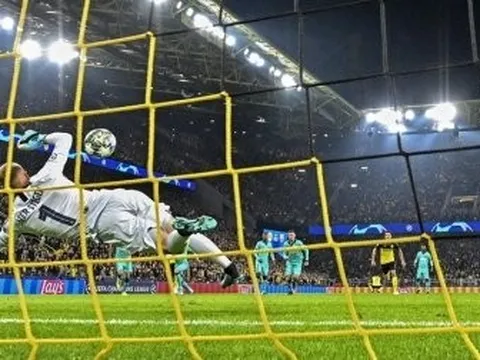 NÓNG! Người nhện Barca tiết lộ bí quyết đánh bại Marco Reus trên chấm phạt đền