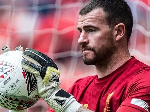 'Cứu viện' đã đến, Klopp tạm yên tâm về khung gỗ trước Siêu cúp