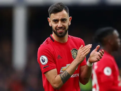 CHOÁNG! Đá 5 trận, Bruno Fernandes được chọn vào ĐHTB mùa giải