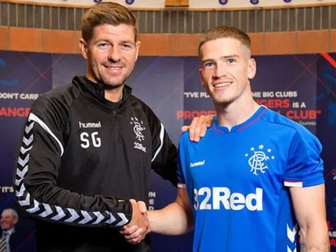 Thèm khát sao Liverpool nhưng Steven Gerrard không có 10 triệu để mua