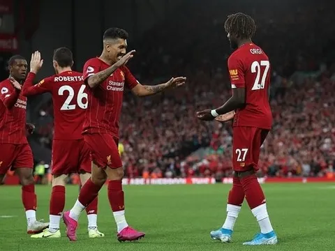 “Lơ” TTCN, Liverpool vẫn đáng sợ nhờ chiêu “khích tướng” của Klopp