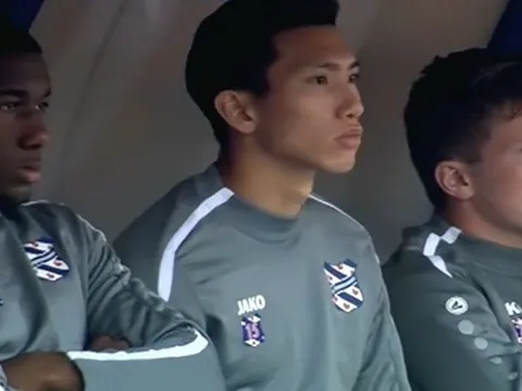 Văn Hậu dự bị, Heerenveen bị cầm hòa trên sân nhà