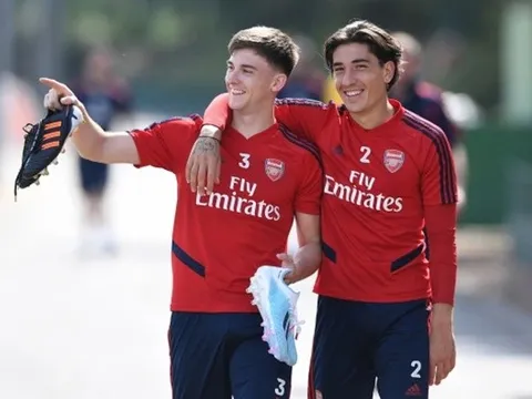 Chia tay Bellerin, Arsenal chỉ đích danh đội phó mới