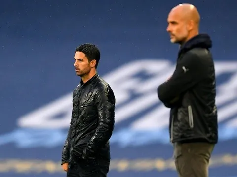 Từ trứng cá muối, Arsenal giờ phải quen với xúc xích